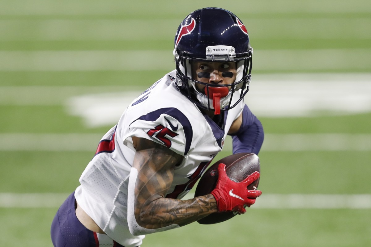 Nov 26, 2020; Detroit, Michigan, USA; Houston Texans wide receiver Will Fuller (15) turns after a catch during the second quarter against the Detroit Lions at Ford Field. Mandatory Credit: Raj Mehta-USA TODAY Sports